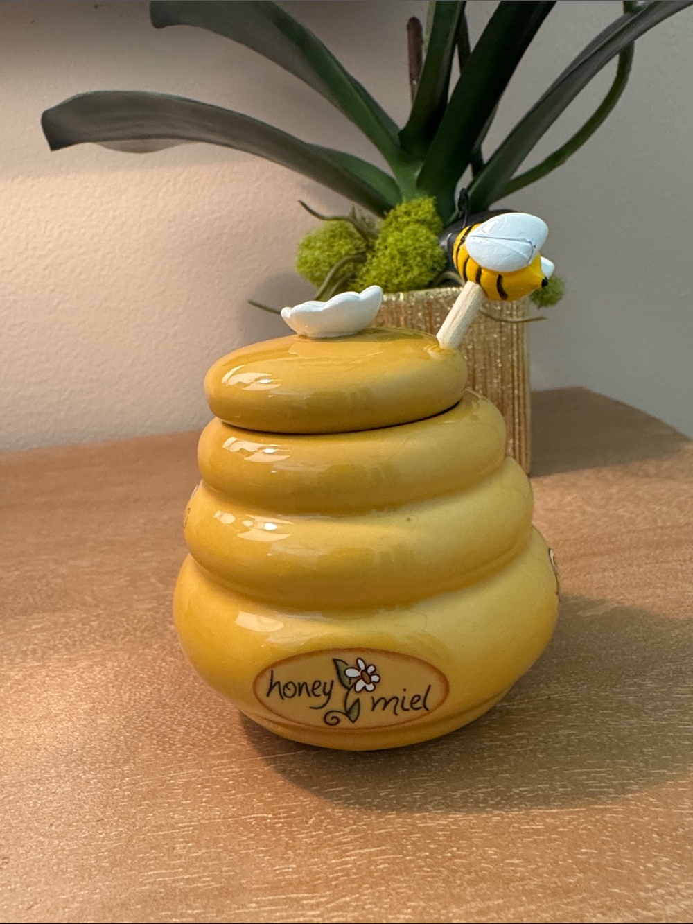 Bee Motif Honey Jar and Dripper